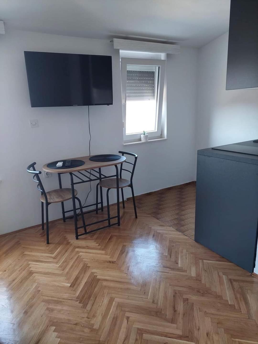 Apartmani Suhi Brod Medulin Dış mekan fotoğraf